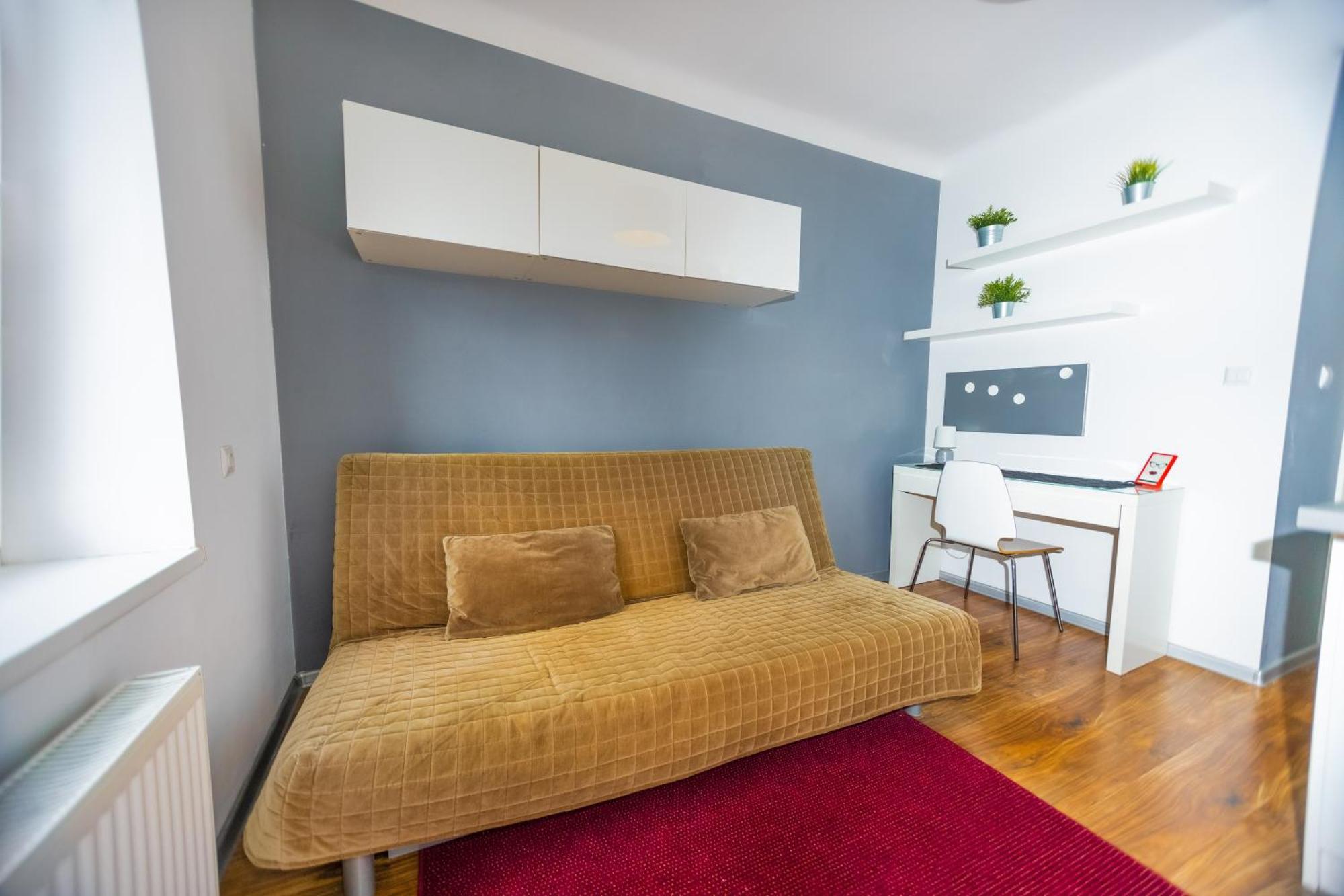 Cozy Studio Next To The Metro And City Center Варшава Екстериор снимка